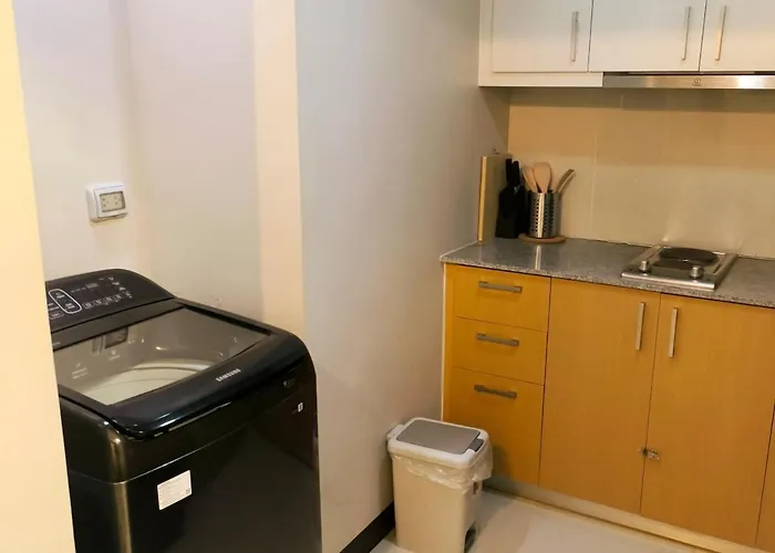 Cozy Modernistic 1 Bedroom Uptown Bgc * Manila