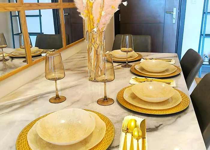 Cozy Modernistic 1 Bedroom Uptown Bgc *